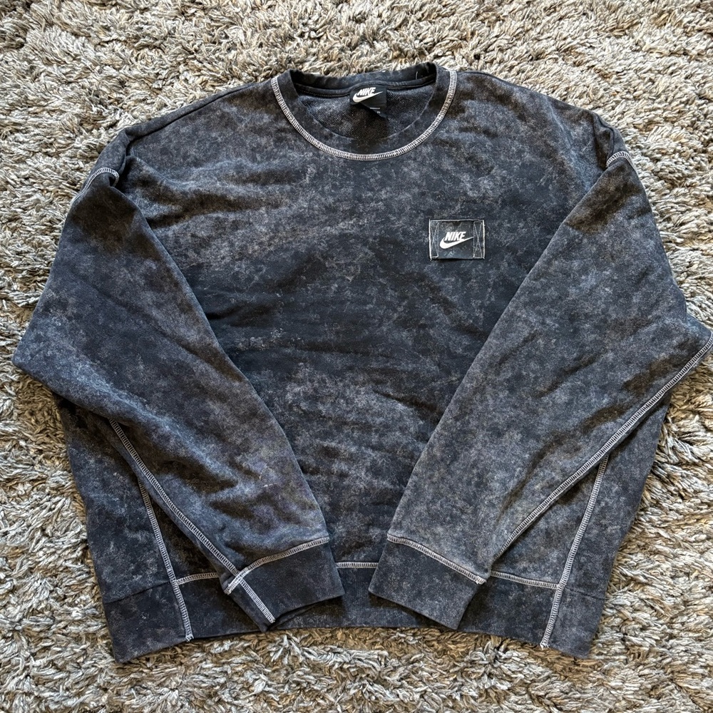 NIKE crewneck